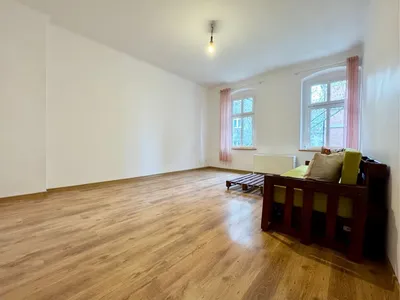 Przestronne 80 m² w kamienicy - miniatura 2