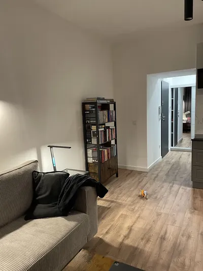 Wynajme w pelni wyposazone ,wysoki standard, studio 30 m2 , parter na Starym Miescie w Lublinie, 150 m od Zamku. - miniatura 2