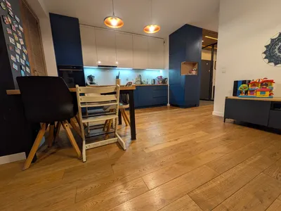 Mieszkanie 55m², 2 pokoje + salon | komórka | 2 miejsca w garażu | klimatyzacja | ul. Dywizjonu 303 62B - miniatura 3