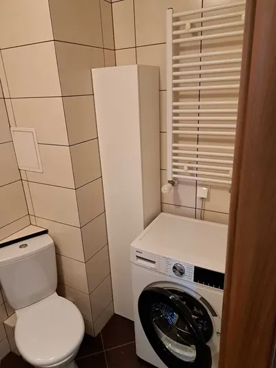 Wynajmę mieszkanie 47m2 z garażem bez pośredników - miniatura 3