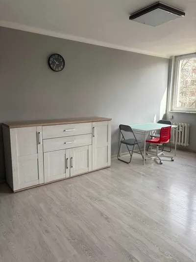 Kawalerka na wynajem blisko VIVO - miniatura 2