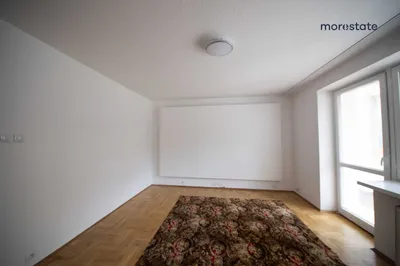 Nieumeblowane mieszkanie na Grzegórzkach I balkon - miniatura 2