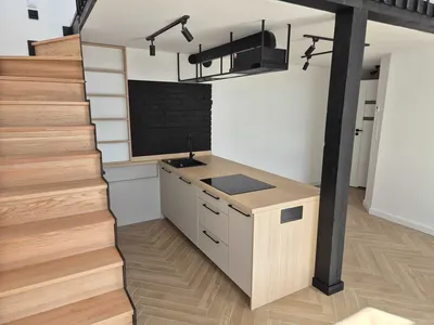 Stylowe mieszkanie z antresolą w odrestaurowanej kamienicy, 54 m2 - miniatura 2