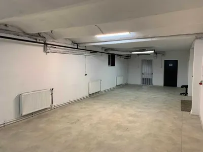Wynajmę przestronne pomieszczenie 161 m² z windą