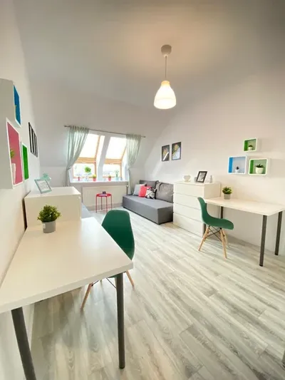 Duzy pokój ul.Traugutta /Zielone Arkady/ - miniatura 2