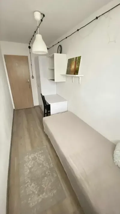 Pokoj jednoosobowy - ulica Czarnieckiego - ALL IN - miniatura 3