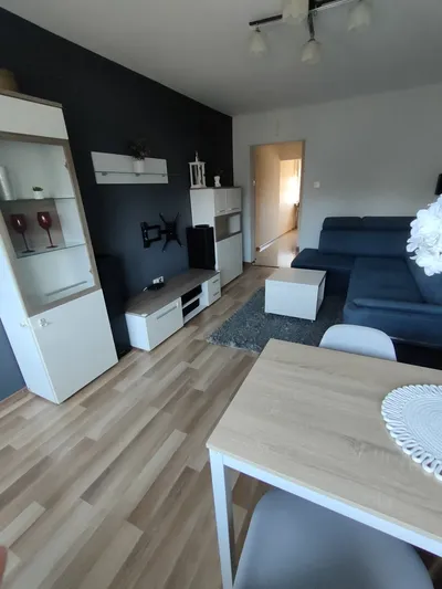 Wynajmę mieszkanie w Łodzi, 3 pokoje na 3 piętrze, 58m2, wieżowiec - miniatura 2
