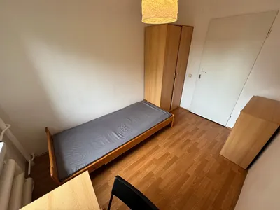 Pokój jednoosobowy ul. Wybickiego 3 Kraków - od MAJA, tramwaj, PK AGH - miniatura 3