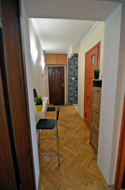 Pokój jednoosobowy z balkonem!- ul. Miechowity 15- spokojna okolica - miniatura 4
