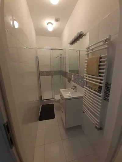 Pokój na wynajem w mieszkaniu studenckim Łódź ul. Narutowicza - miniatura 3