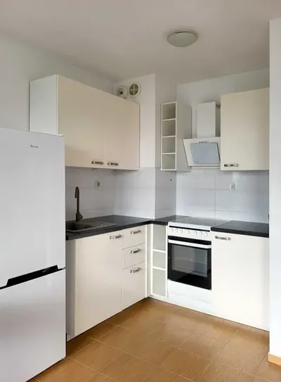 Kawalerka 28 m2 do wynajęcia, Wilda, nowy blok - miniatura 2