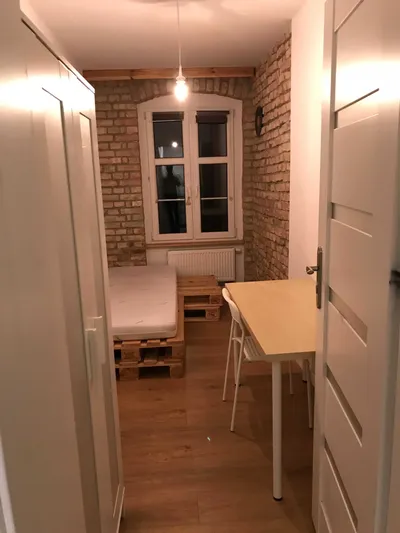 1 os, Centrum, Stare Miasto, Wielka 23