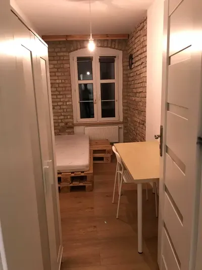 1 os, Centrum, Stare Miasto, Wielka 23