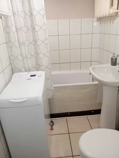 Wynajem kawalerki 31 m 2 na osiedlu Bohaterów Bydgoszcz - miniatura 5
