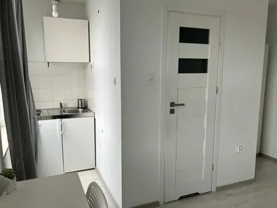Kawalerka do wynajęcia - promocja! - miniatura 3
