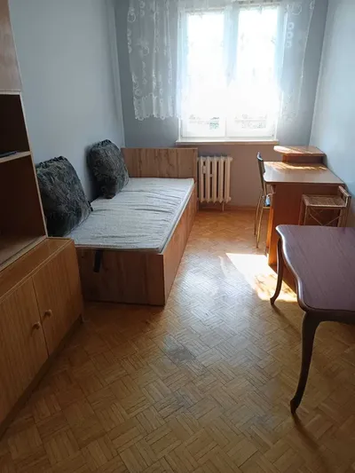 Pokój 18m2 z balkonem dla jednej osoby