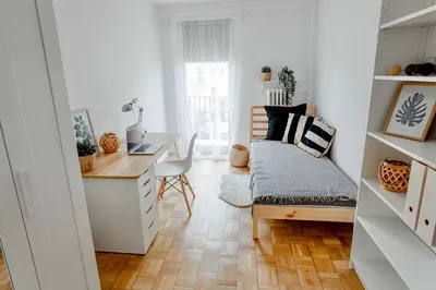 Przestronny pokój z balkonem 1/3 al. Politechniki i al. Jana Pawła II