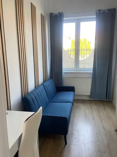pokój jednoosobowy z łazienką