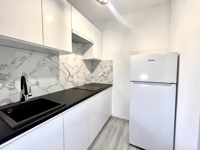 Funkcjonalna kawalerka, położona w spokojnej okolicy - miniatura 3