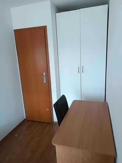 Pokój dla studentki - os. Oświecenia - 1050 PLN całość z opłatami - miniatura 3