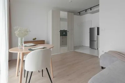 Komfortowa kawalerka w centrum po remoncie , blisko do uniwersytetów - miniatura 4