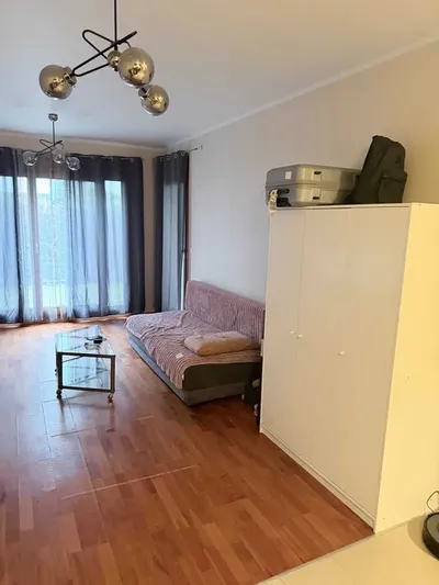 Wynajmę mieszkanie 50 m.kw. 2-pokojowe w Miasteczku Wilanów z ogródkiem - miniatura 2