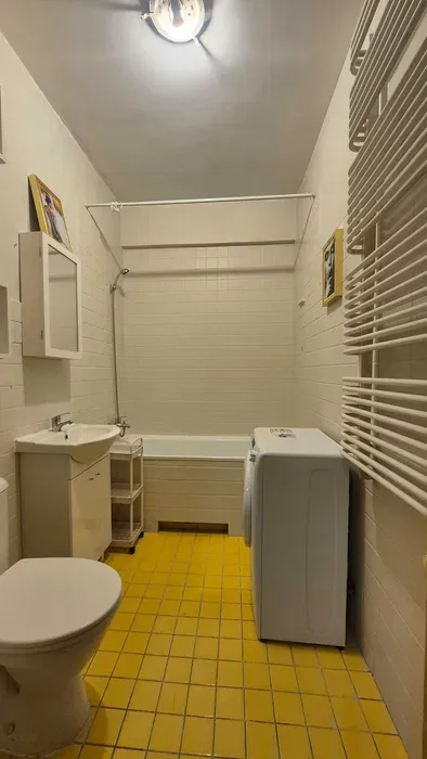3pok,50m2,ul.KROCHMALNA,salon przejściowy do dwóch sypialni/ po remoncie/os.zamknięte/garaż opcjonalnie/recepcja - miniatura 5