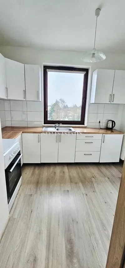 Komfortowe 45 m² po remoncie | Czyżkówko | osobna kuchnia + garaż - miniatura 3