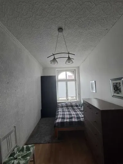 Wynajmę pokój od zaraz na ul. Traugutta/Wrocław 1200 zł. z rachunkami - miniatura 2
