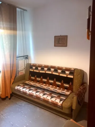 Pokój 10 m2 w mieszkaniu trzypokojowym - miniatura 2