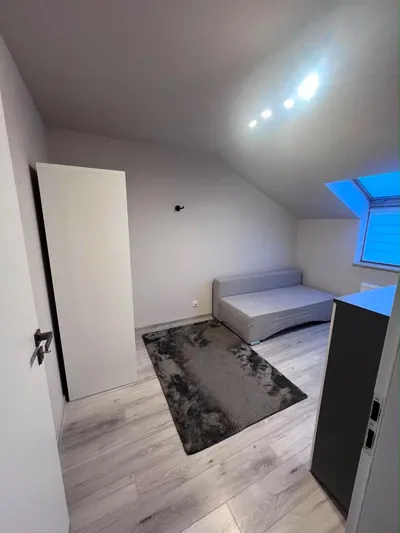 Mieszkanie 54m 3 pokoje + balkon BRAK CZYNSZU - miniatura 2