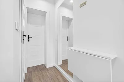 Nowoczesny pokój z własną łazienką obok uczelni. - miniatura 4