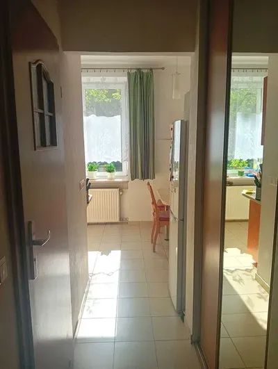 Pokój dla studentek - 1-2 dziewczyny - od lipca - ALEJA KIJOWSKA - Centrum - miniatura 5