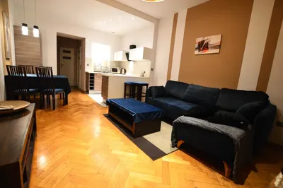 Kraków Stare Miasto Żuławskiego 1/ Długa 82 3 pok, dwa balkony, dwie garderoby, WINDA, MPEC - miniatura 2