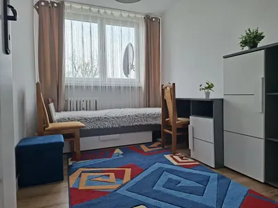 Wynajmę pokój dla studentki lub pracującej - miniatura 2
