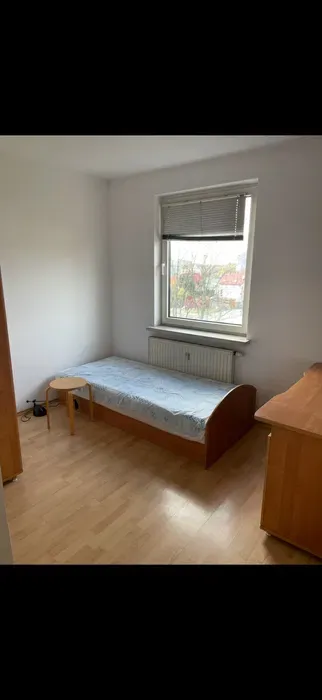 Wynajem pokoju zamykanego od właściciela Nuszkiewicza Kraków - miniatura 2