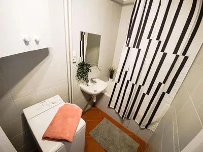 Przestronny pokój z balkonem dla studenta - miniatura 4