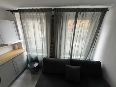 Mieszkanie Kawalerka Studio Starówka 1250 zł koszt całkowity (odstępne + opłaty) - miniatura 4