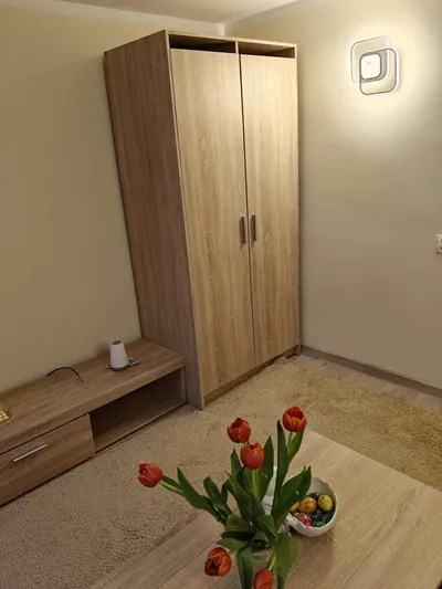 Pokój dwuosobowy, bez dodatkowych opłat- cicha część Żelechowa! - miniatura 5