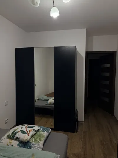 Pokój jednoosobowy | Aleja 29 Listopada | mieszkanie trzypokojowe - miniatura 3