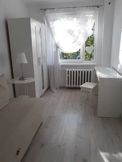 Wynajmę przytulny pokój na Winogradach - miniatura 2