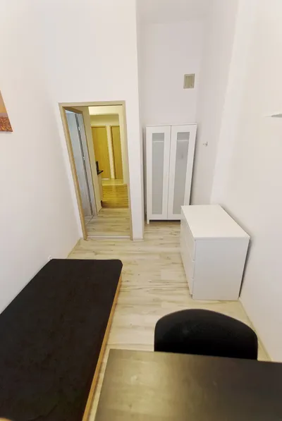 Dla Studenta lub młodej osoby, pokój w dużym mieszkaniu w centrum Oliwy. Wszędzie blisko. Wita Stwosza - miniatura 4