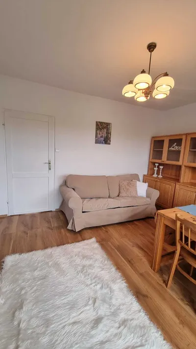 Duży przestronny pokój z balkonem na Suchaninie - miniatura 4