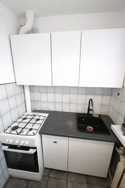 Pokój jednoosobowy do wynajęcia obok Silesii. Niskie opłaty. Od 1 lipca - miniatura 4