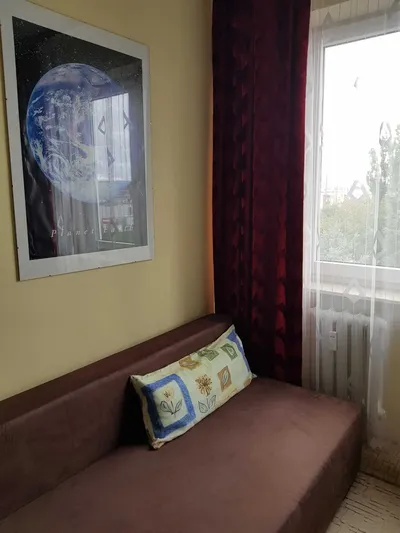 Pokój do wynajęcia dla studentki, os. Nowe Miasto - miniatura 2