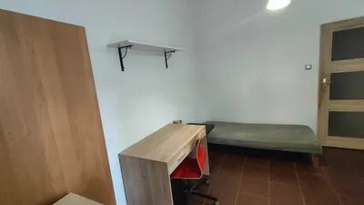 Pokój dla studenta przy WUM - miniatura 2