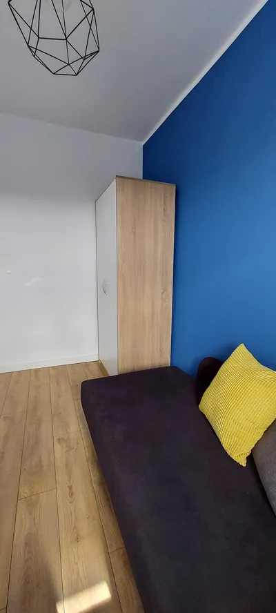 Przytulny, komfortowy, jasny pokój dostępny od 1 czerwca! - miniatura 4