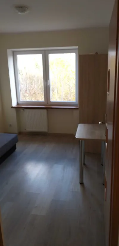 4- pokojowe z balkonem od zaraz - miniatura 3