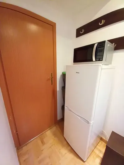 Pokoje do wynajęcia – Centrum, widok na Ogród Saski, UMCS/KUL/UP - miniatura 5