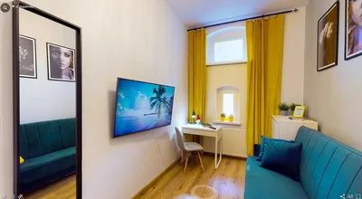 fajny ładny pokój w samym Centrum ze Smart TV 50" blisko Stary Rynek Browar i Półwiejska - miniatura 2